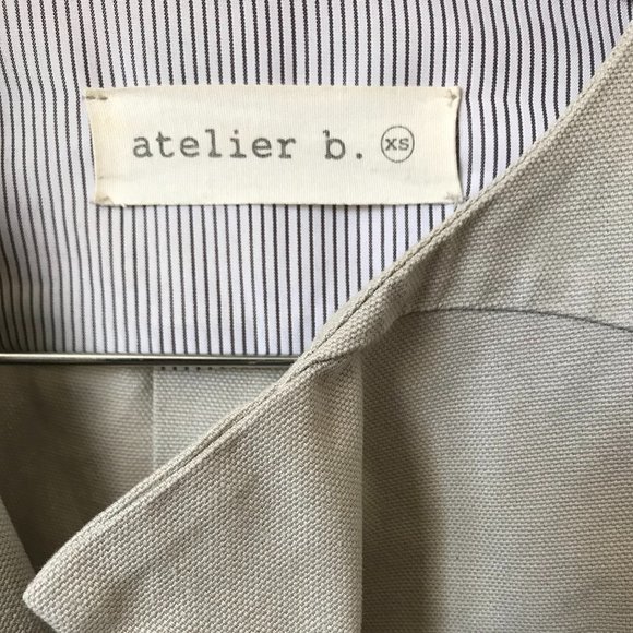 Light Grey Blazer - atelier b. Made in Montreal. - Picture 4 of 6